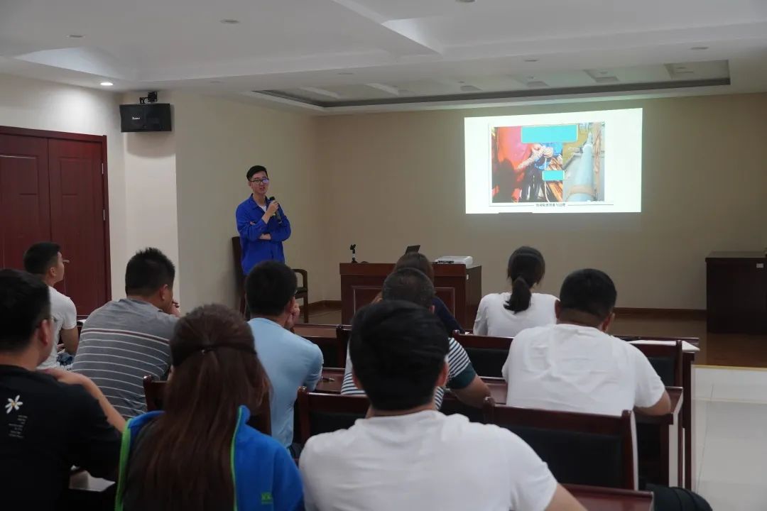 <a href=http://www.v99sp.com target=_blank class=infotextkey><a href=http://www.v99sp.com target=_blank class=infotextkey>雙良</a>環(huán)境</a>安全培訓(xùn)“拍了拍”你